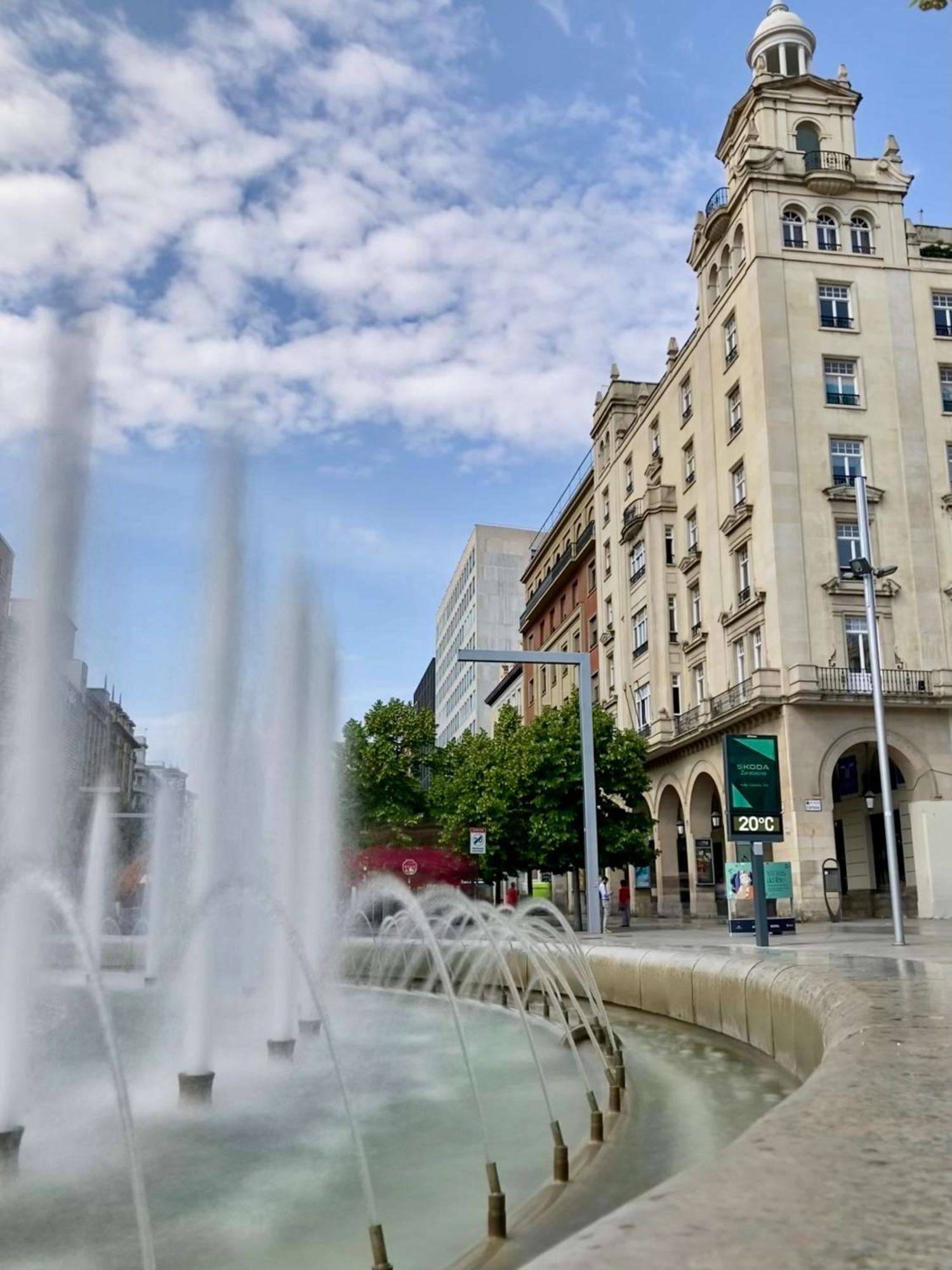 Apartamento centro con parking privado Zaragoza Exterior foto