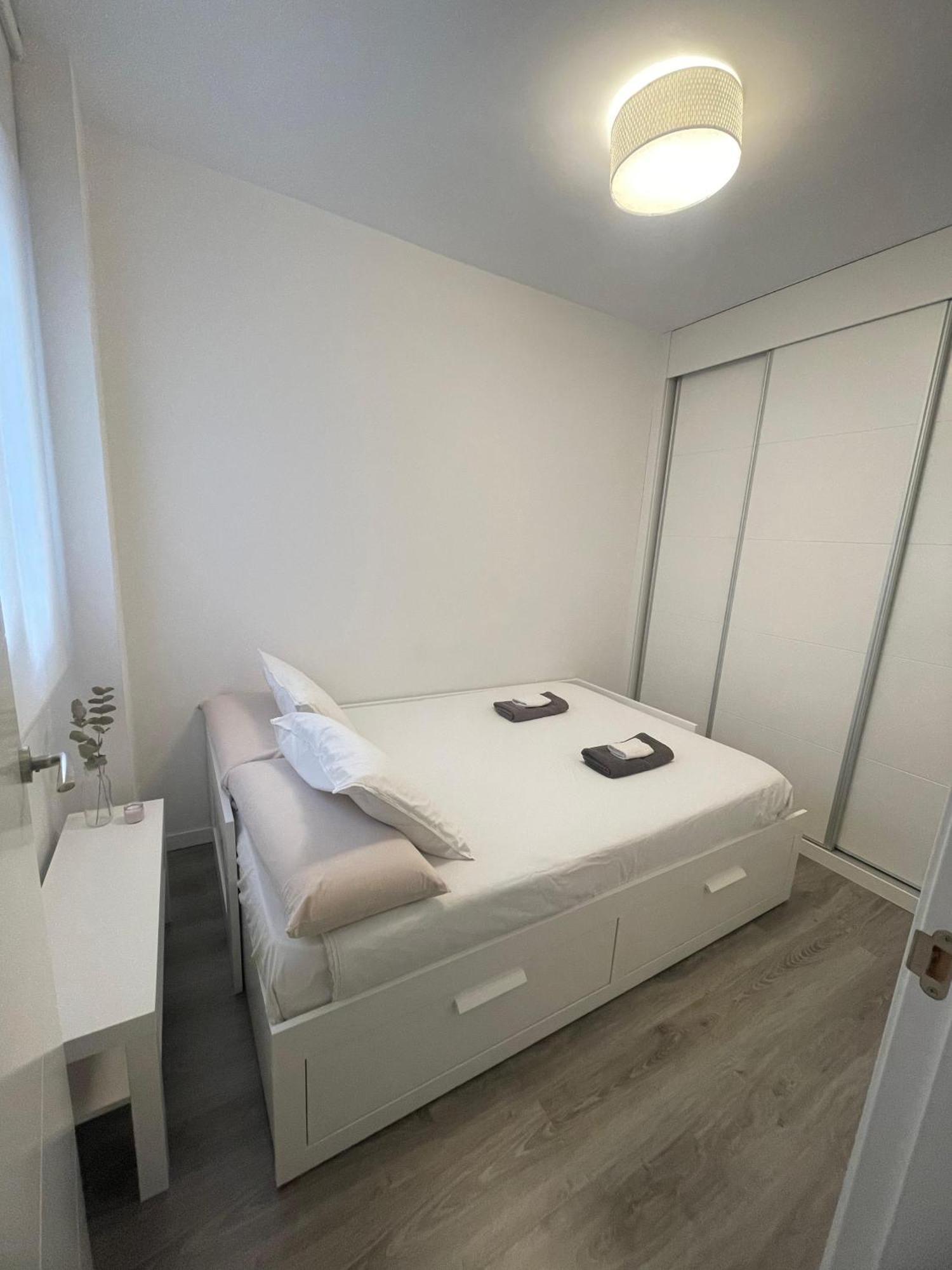 Apartamento centro con parking privado Zaragoza Exterior foto